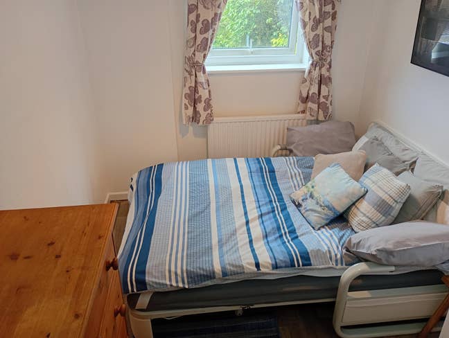 En-suite Room - Accredited/ Licenced -  All bills Main Photo