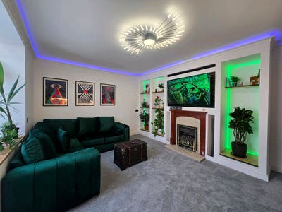 3 Rooms Aviable Now in SE2 Main Photo
