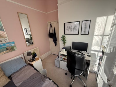 Homely and bright flat - Cotham  Main Photo