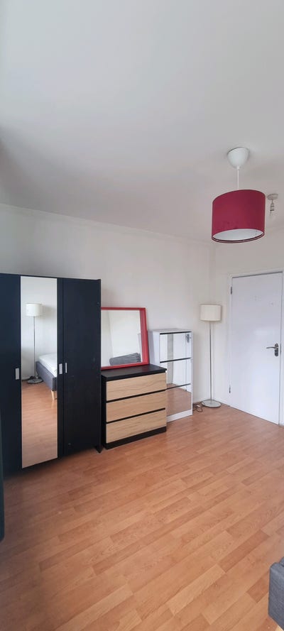 Available now double room in shoreditch  Main Photo