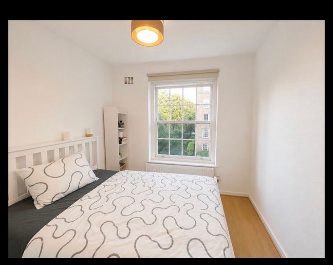 Oval room  Main Photo