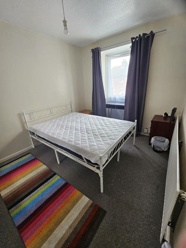 Single Occupancy Room in Shared House Main Photo