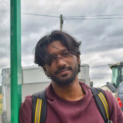 Professional Male seeks a single or double room Main Photo
