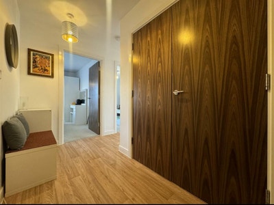 Room to rent Main Photo