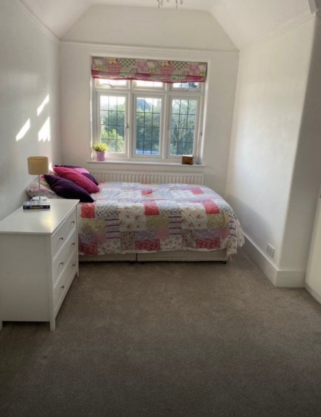 Dbl Room in leafy Bushey Village WD23 Main Photo