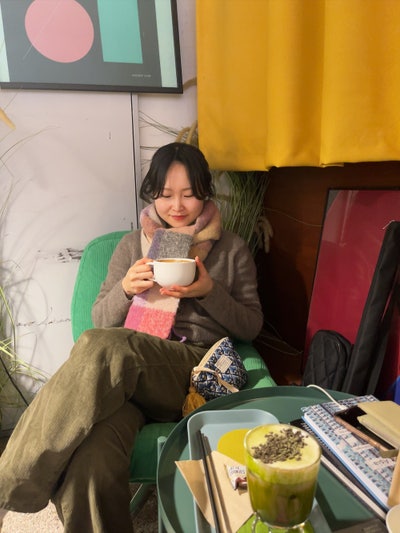 Professional Female seeks a single or double room Main Photo
