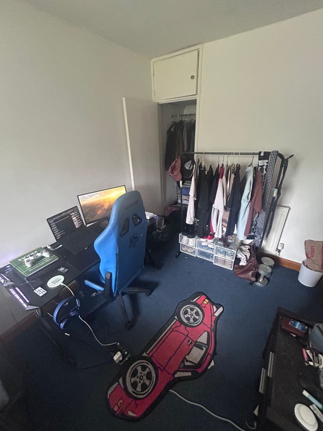 Double room in 2-bed flat with lounge & garden Main Photo