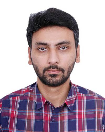 I am looking for a single room or shared room M16 Main Photo