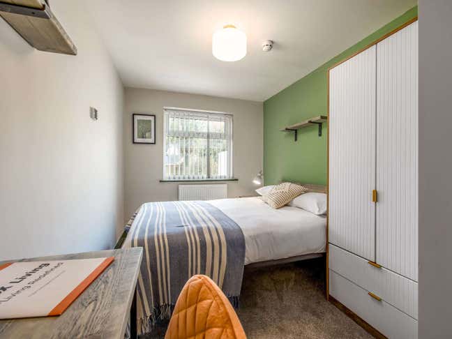 Ensuite Rooms Available 🏡 Waverley Avenue  Main Photo