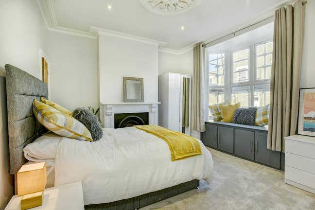 Guy’s Room in Beautiful, Sociable Home, Totterdown Main Photo