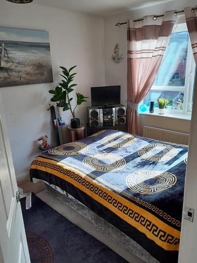 Room to rent in lovely house in nice area Main Photo