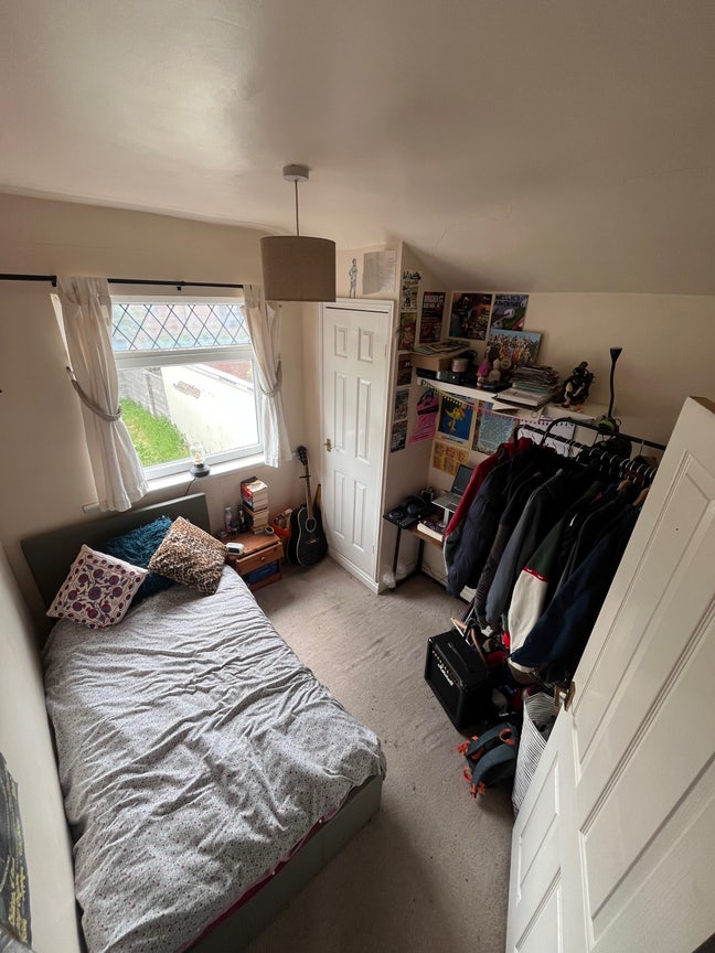 Small Double Room Available Bedminster  Main Photo