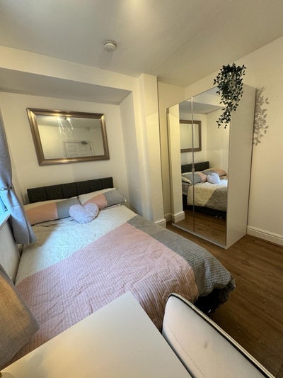 6 Bed Withington 🏡 - Close to Christie Hospital Main Photo