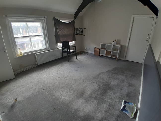 Bright and Spacious Flat | Central Location Main Photo