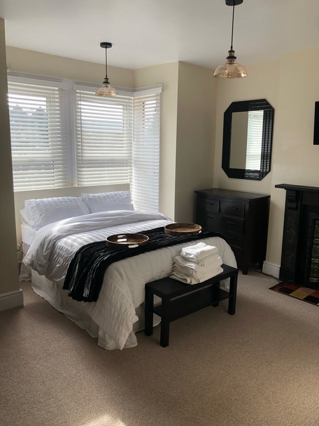 Large Double Room, En-Suite , Kitchenette, , Main Photo