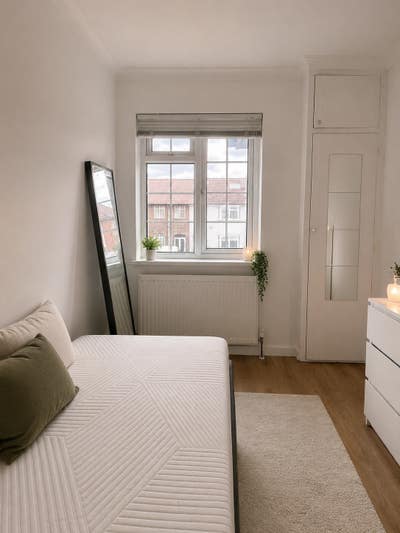 Minimalist Rooms/6 min to tube/East Acton W3 Main Photo