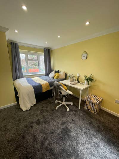 Luxury & Specious Ensuite Room_City Centre Main Photo