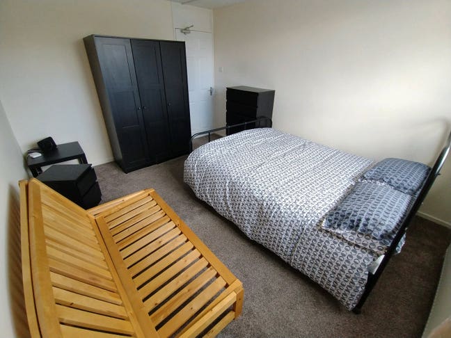 💰spread deposit Walk 🚅🚉Stn Guildford 18 minutes Main Photo