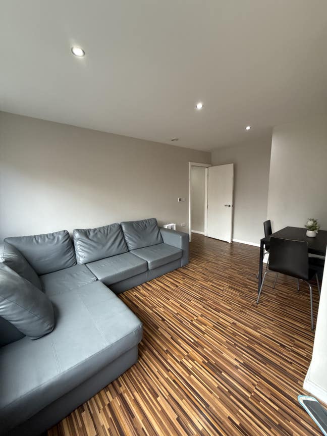 2-Bed Flat Takeover | Buddy Ups Welcome Main Photo