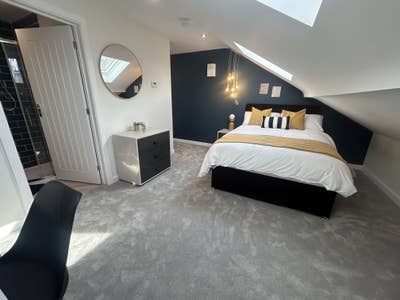 🚨  Recently Refurbished City Centre Studio🚨 Main Photo