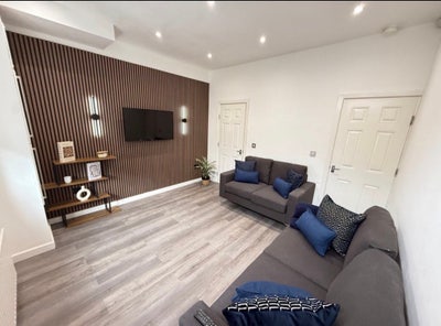 City Centre Rooms Available Now!  Main Photo