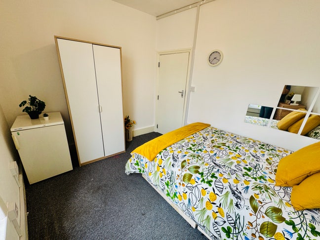 🏠 Bright Double Room in Harlesden – Zone 3	 Main Photo