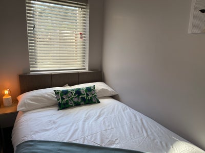 🏠 Ensuite Room – Mandeville HMO Main Photo