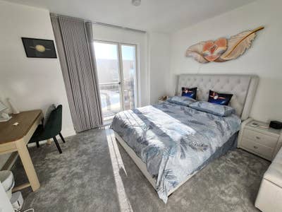 Luxury Smart Room, Private Bathroom, 1 min to Stn Main Photo