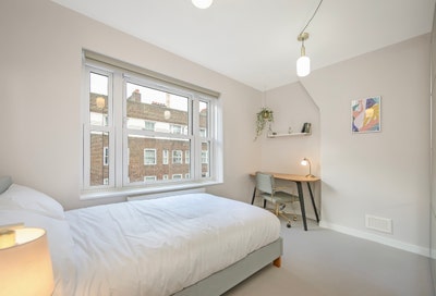 Aldgate East coliving - gated community Main Photo