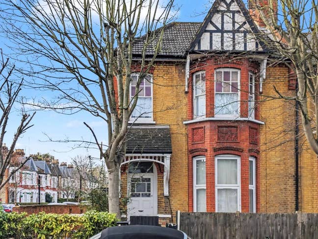 *** Spacious Studio Flat In Crouch End N8 *** Main Photo