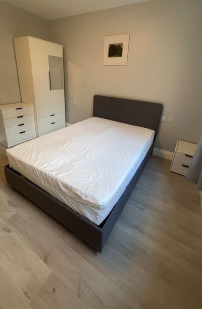 Brand New- Move in Now- Next to Liverpol Street ! Main Photo