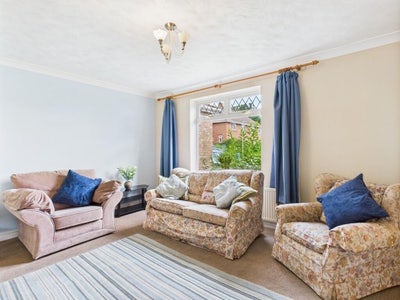 Summer Room Rental Near UEA Main Photo