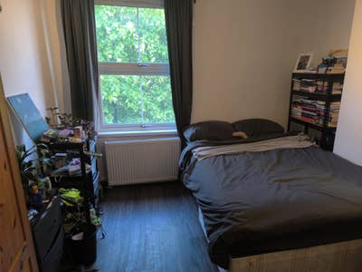 Large room in top location w/ great housemates! Main Photo