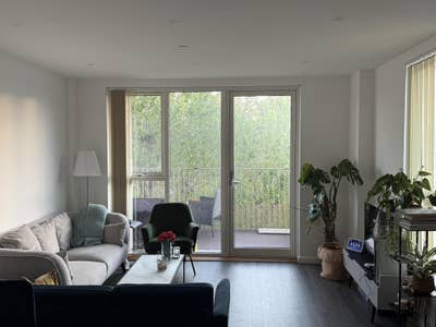     Double En-Suite Room in Modern Flat Main Photo