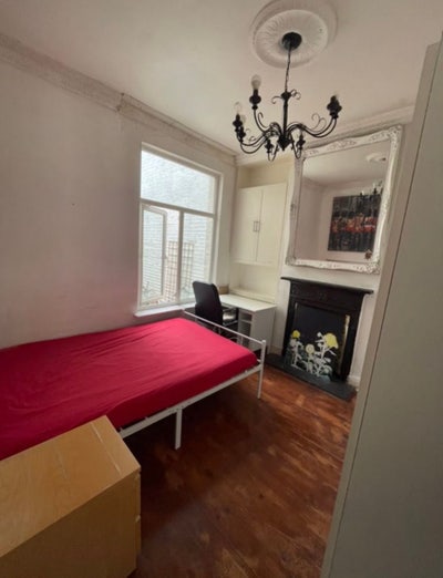 Double Room available in Highgate  Main Photo