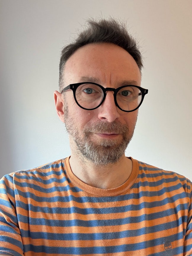 Professional Male seeks a double room Main Photo