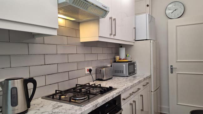 Big Bright & Warm Double Room-Vauxhall/Oval - SW8  Main Photo