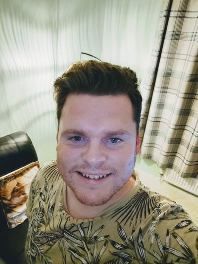 Seeking a 2 bedroom flat / house !  Main Photo