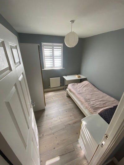  Nice and Cozy SINGLE Bedroom Available in EX27RA Main Photo