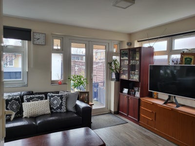 Room in family house Main Photo