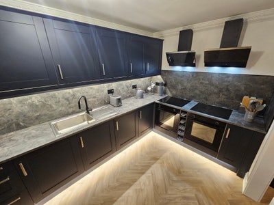 Brand New En-suited Room - Thorold St Main Photo