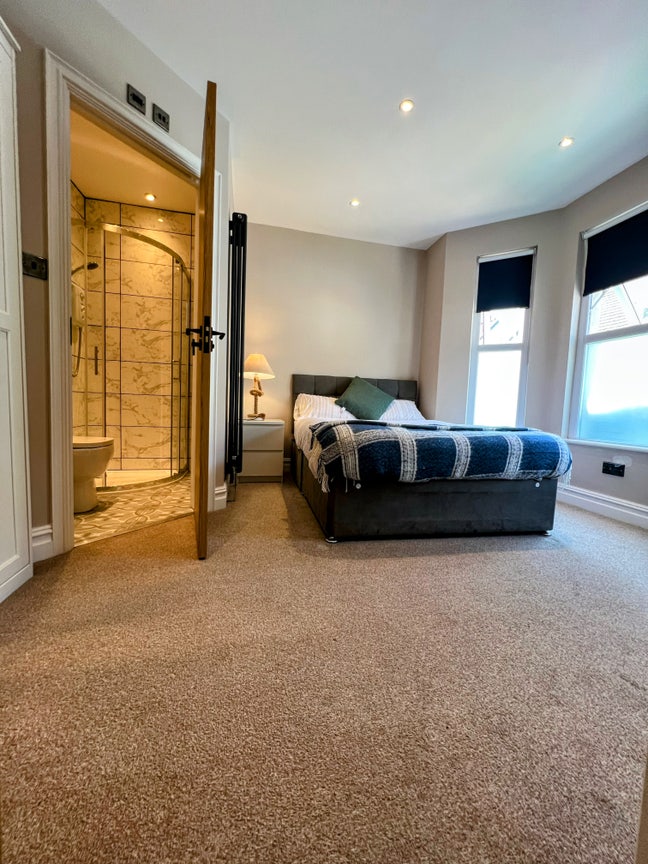 &pound;585 pcm in Luxury house, Folkestone.  Main Photo