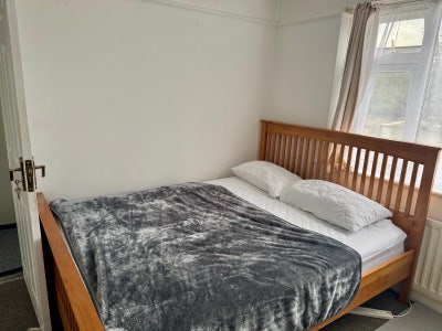 Double Clean Room  Main Photo