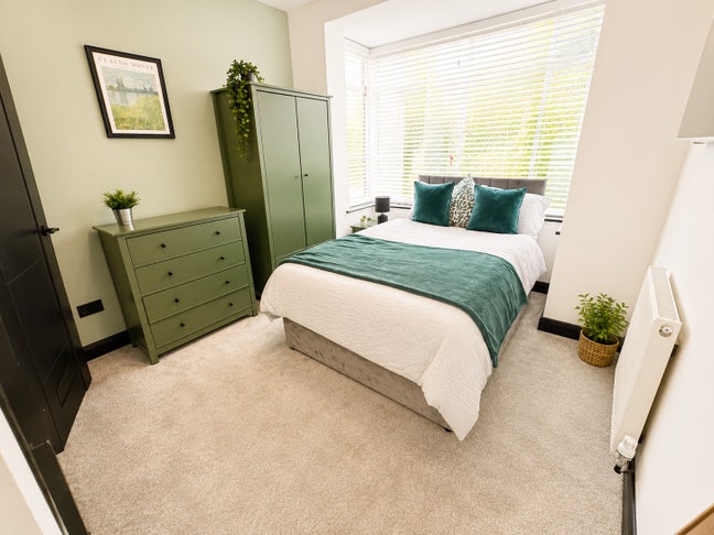Stunning En Suite Rooms -All bills included Main Photo