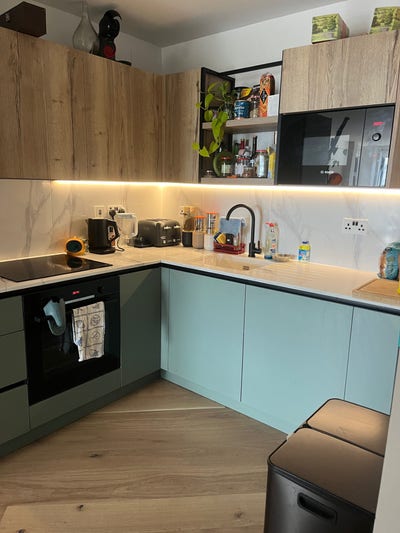 2 bed flat with own bathroom - 3 mins from tube! Main Photo