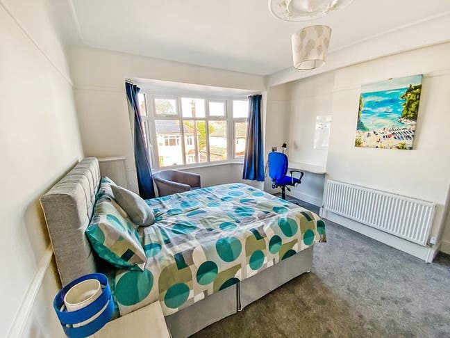 Large Room in 5 bed house share, Parkstone  Main Photo