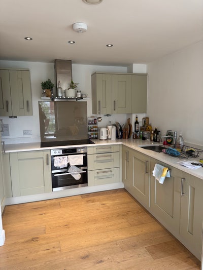 One Bedroom Available at Newbury Racecourse  Main Photo