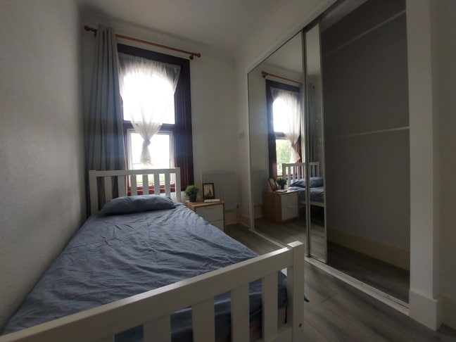 Lovely single room all bills included Main Photo