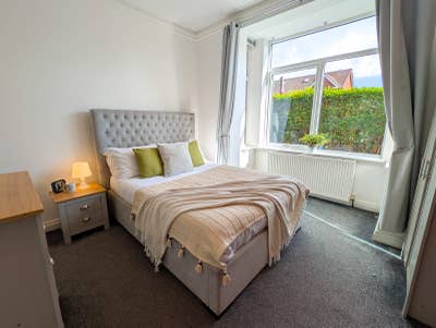 Ensuite/Off street parking/Nr Grand Junct. Park Main Photo