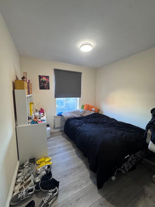 Rooms available for rent Main Photo